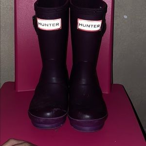 Hunter boots toddler size 8, violet.